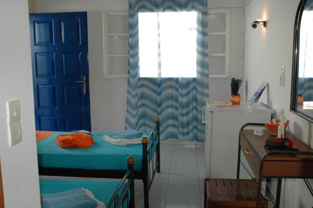 Villa Kostas Perissa  Phòng bức ảnh